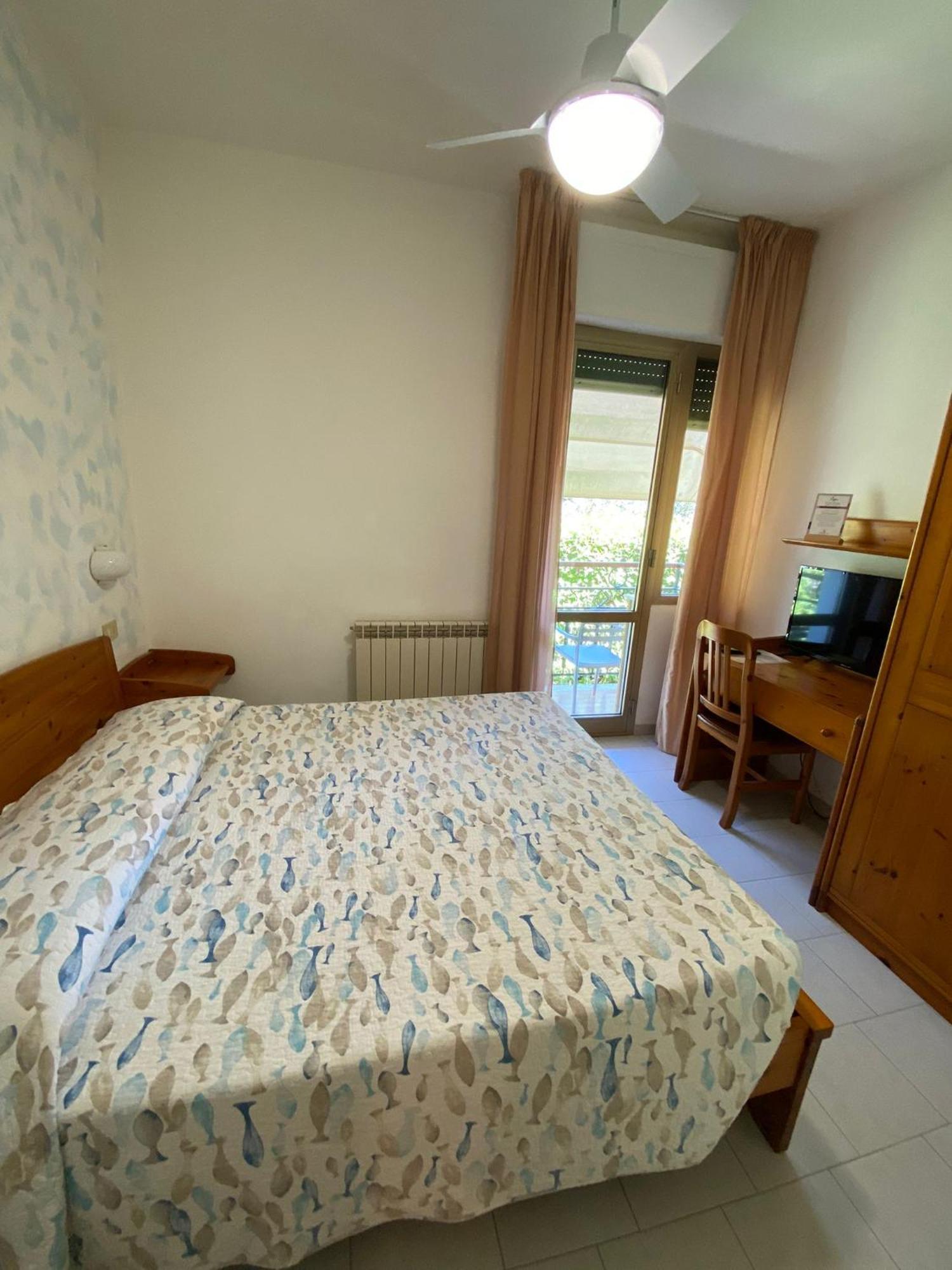 Hotel Rosita Finale Ligure Exteriér fotografie